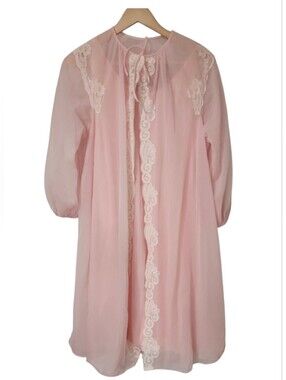 Vintage Peignoir And Nightgown